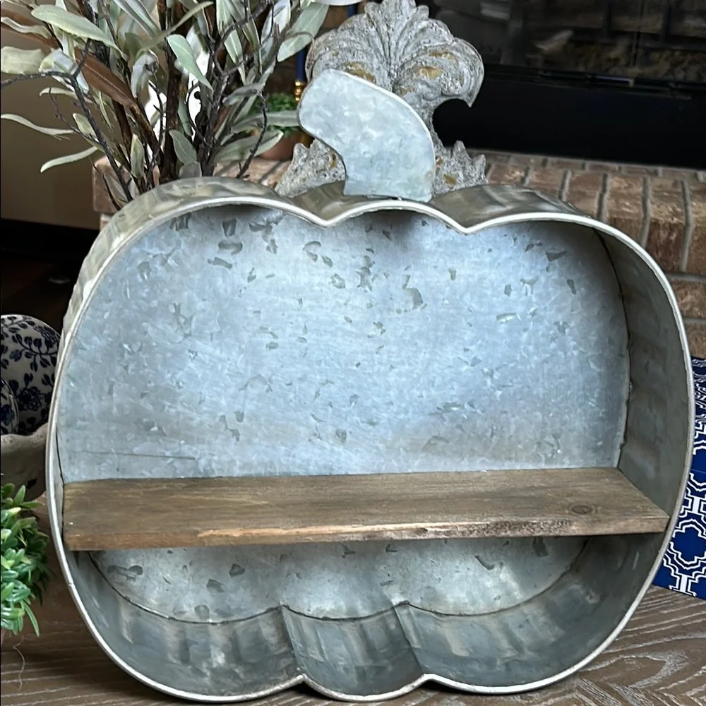 NEW! Rustic Fall Halloween Holiday Galvanized Metal Vampire Bat Wall Shelf